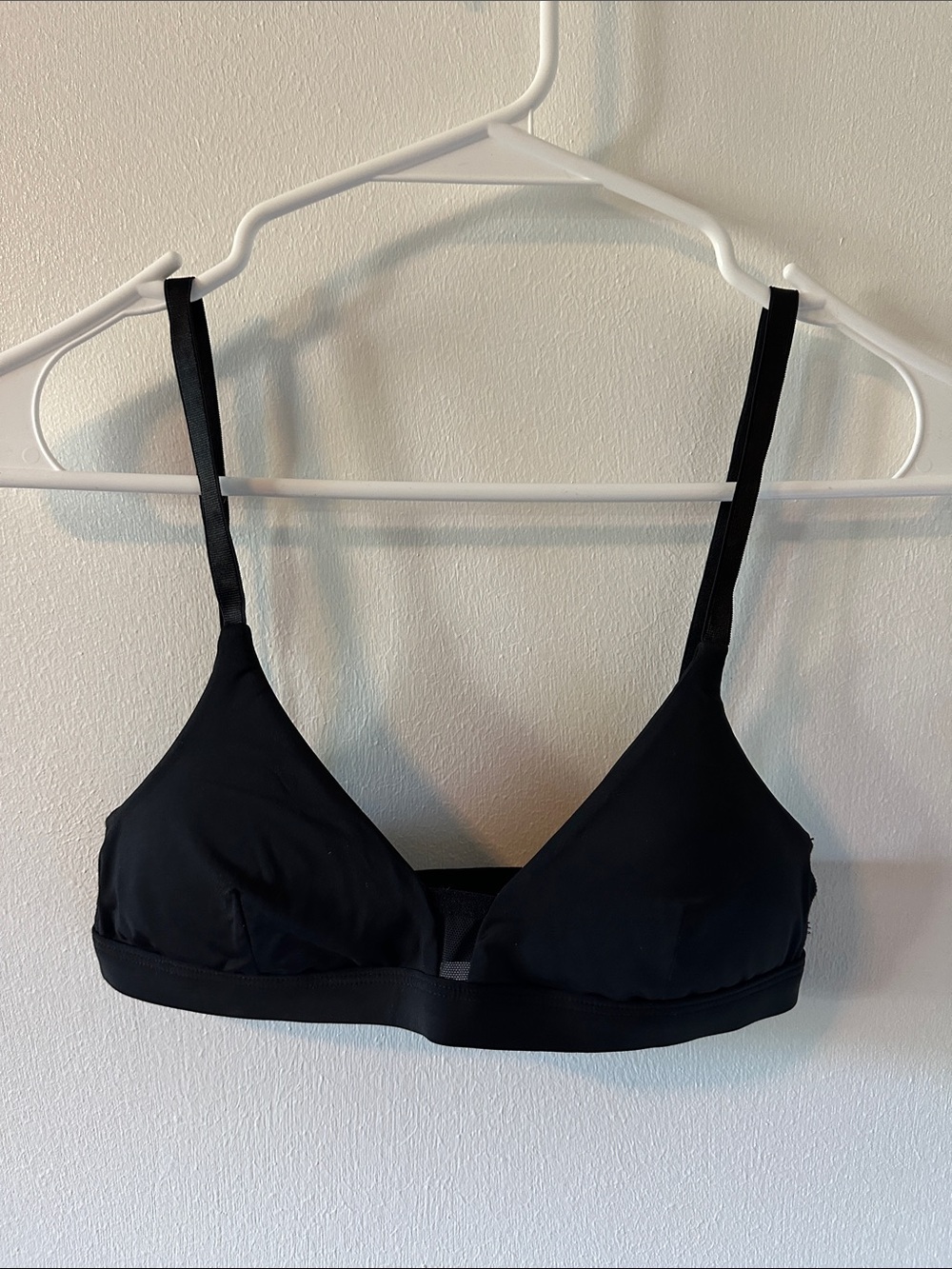 Wireless Black Bralette - Smooth Everyday Support